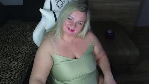 Natalli online show from 01-17-25, 03:34