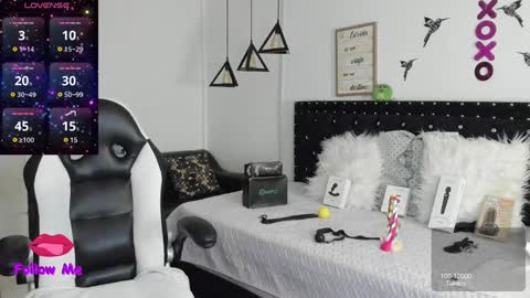 Snapshot of natasha__logan chatting on 12-16-24, 04:02 Natasha online show from 12-16-24, 04:02