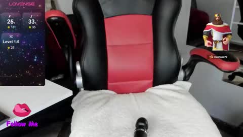 Snapshot of natasha__logan chatting on 09-20-25, 04:57 Natasha online show from 09-20-25, 04:57