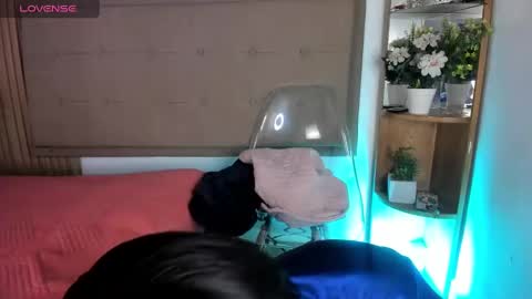 Natasha Sccott online show from 01-27-25, 02:57