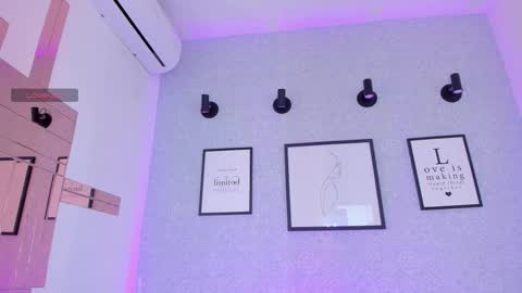  Natasha  online show from 11-21-25, 11:53