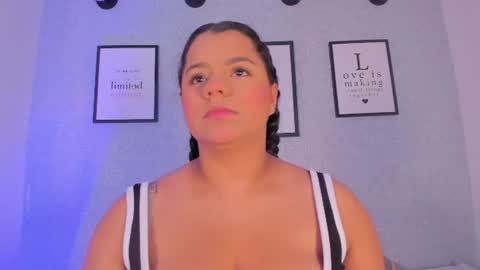 Snapshot of natasha_harpper chatting on 07-10-26, 12:19 Natasha online show from 07-10-26, 12:19