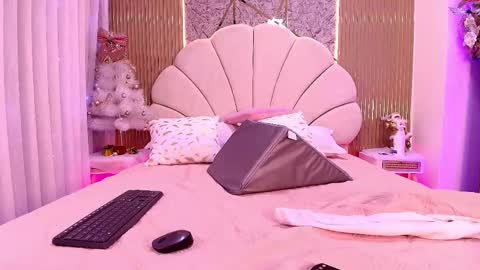 Snapshot of natasha_luna_ chatting on 11-27-25, 07:38 Natasha online show from 11-27-25, 07:38