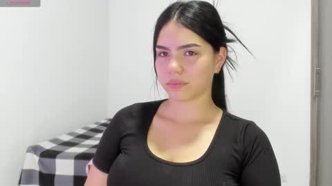 Natalia online show from 02-06-25, 01:05