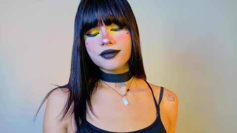 Natahsa  online show from 11-14-25, 08:46