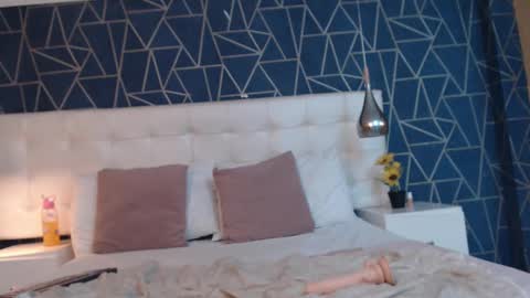 Snapshot of natashabrinkley chatting on 10-09-25, 02:31 natashabrinkley online show from 10-09-25, 02:31