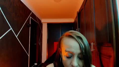 Snapshot of natashamason chatting on 02-25-25, 11:41 Natasha Mason online show from 02-25-25, 11:41