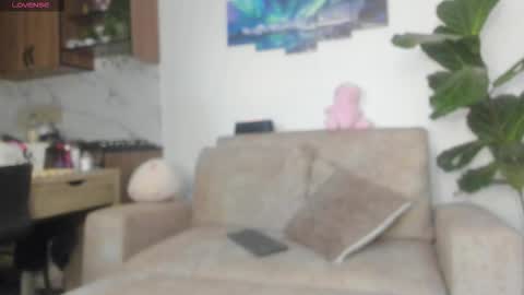 Snapshot of natasna1 chatting on 10-14-25, 02:45 Natasha Independent model online show from 10-14-25, 02:45