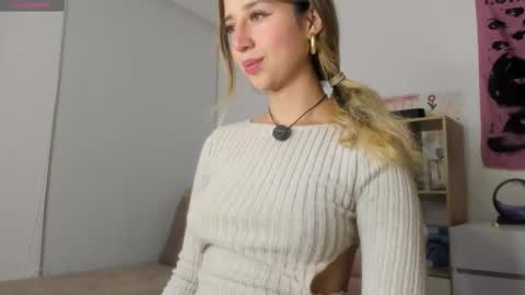 Snapshot of natasna1 chatting on 10-17-25, 02:26 Natasha Independent model online show from 10-17-25, 02:26