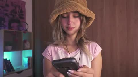 Snapshot of natasna1 chatting on 03-31-26, 03:08 Natasha Independent model online show from 03-31-26, 03:08