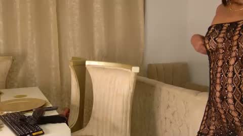 Snapshot of natazhaqueen chatting on 06-21-26, 09:23 nathalia online show from 06-21-26, 09:23