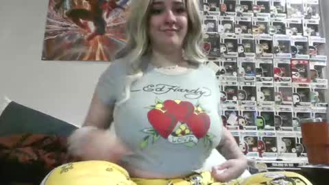 natbaby2002 online show from 11-18-25, 01:11