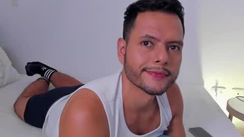 Snapshot of nate_ocean chatting on 12-06-24, 04:03 Nate Ocean online show from 12-06-24, 04:03