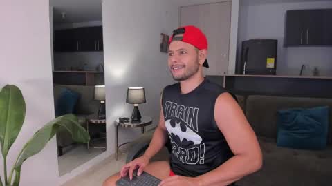 Snapshot of nate_ocean chatting on 01-22-25, 12:27 Nate Ocean online show from 01-22-25, 12:27