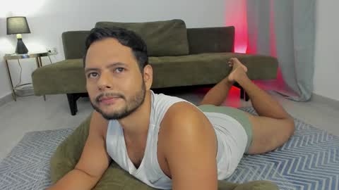 Snapshot of nate_ocean chatting on 11-25-25, 02:44 Nate Ocean online show from 11-25-25, 02:44