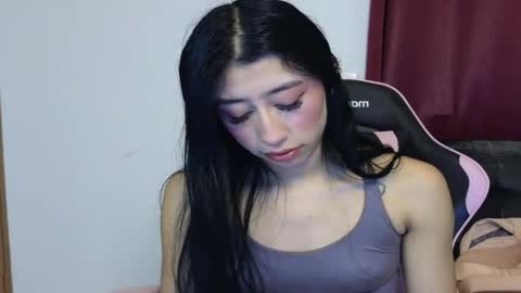 NATHALIA online show from 04-26-26, 04:21