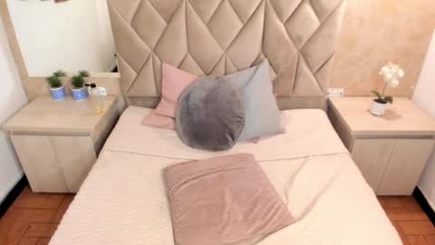 NATH QUIM online show from 01-13-25, 02:50