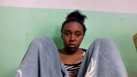natha259706 online show from 07-10-26, 06:32