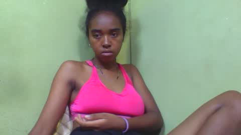 Snapshot of nathaaldy chatting on 10-31-25, 04:57 nathaaldy online show from 10-31-25, 04:57