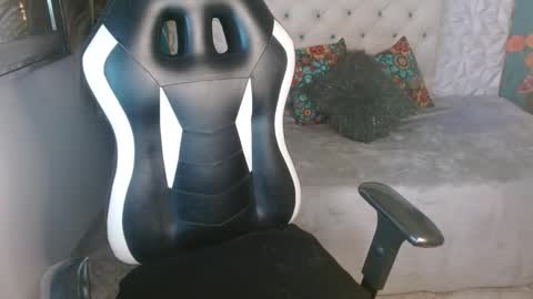 nathaliasweet_1_ online show from 11-19-25, 02:39