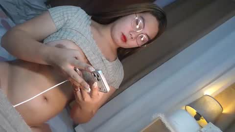 Queen Marga online show from 04-22-26, 02:47