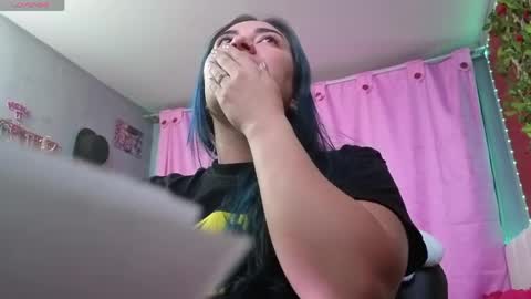 Nathalie online show from 04-02-26, 01:14