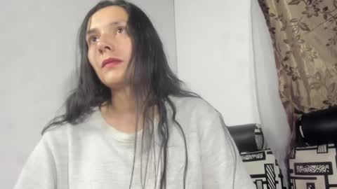 Snapshot of nathaly_love96 chatting on 05-20-26, 11:22 Nathaly online show from 05-20-26, 11:22