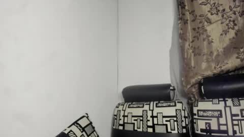 Snapshot of nathaly_love96 chatting on 06-06-26, 11:53 Nathaly online show from 06-06-26, 11:53