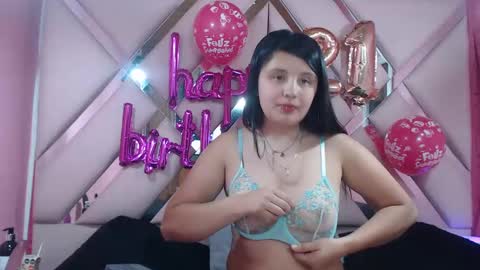 Snapshot of nathaly_sweet23 chatting on 01-16-25, 07:17 Nathaly sweet online show from 01-16-25, 07:17