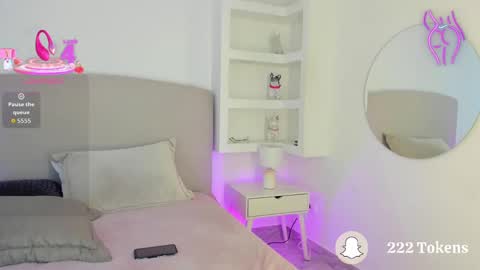 NATHALY  online show from 09-17-25, 10:39