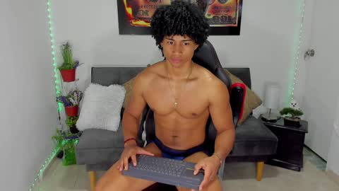 Snapshot of nathan_sexy247 chatting on 02-01-25, 02:13 Nathan online show from 02-01-25, 02:13
