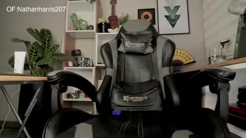 Snapshot of nathanharris207 chatting on 11-02-25, 01:19 Nathan Harris online show from 11-02-25, 01:19