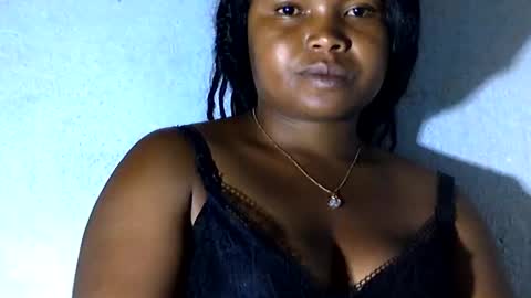 Snapshot of nathy02 chatting on 01-21-25, 08:30 Nathy online show from 01-21-25, 08:30