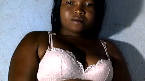 Snapshot of nathy02 chatting on 02-05-25, 03:34 Nathy online show from 02-05-25, 03:34
