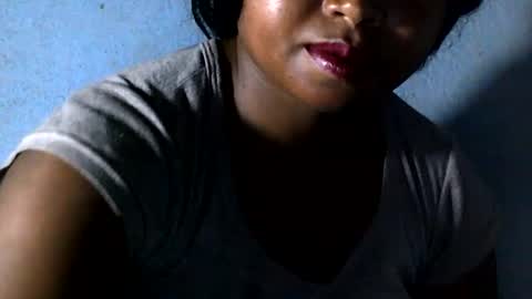 Snapshot of nathy02 chatting on 02-18-25, 06:15 Nathy online show from 02-18-25, 06:15