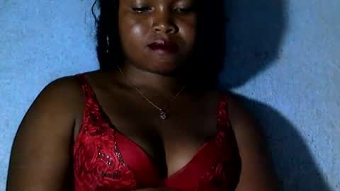 Snapshot of nathy02 chatting on 02-19-25, 05:27 Nathy online show from 02-19-25, 05:27
