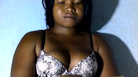 Snapshot of nathy02 chatting on 02-25-25, 04:35 Nathy online show from 02-25-25, 04:35
