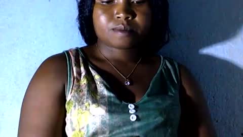 Snapshot of nathy02 chatting on 03-12-25, 12:04 Nathy online show from 03-12-25, 12:04