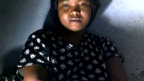 Snapshot of nathy02 chatting on 09-15-25, 04:12 Nathy online show from 09-15-25, 04:12