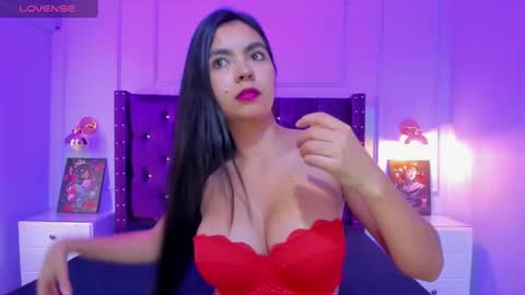 Snapshot of nathyy_garcia chatting on 02-13-25, 04:22 Nathyy online show from 02-13-25, 04:22