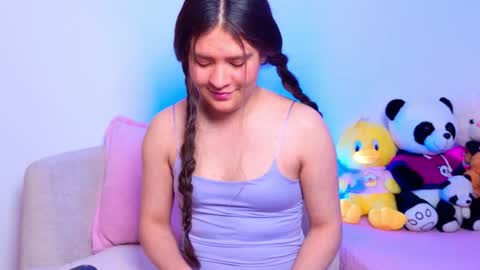 Naty  online show from 11-21-25, 07:51