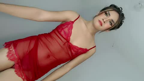 Nathalie smith online show from 06-16-26, 06:27