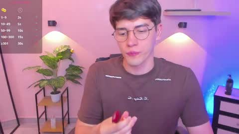 Nathaniel online show from 05-09-26, 02:39