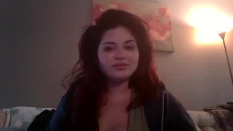 Snapshot of natty_green chatting on 09-23-25, 06:22 Natalie G online show from 09-23-25, 06:22