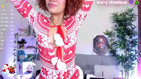 Snapshot of natty_romanof_1 chatting on 12-19-24, 12:56 natty online show from 12-19-24, 12:56
