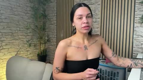 NATTY FIERROS online show from 12-18-25, 08:48