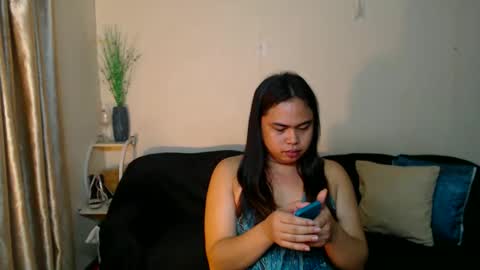 natural_petit69 online show from 04-22-26, 11:56