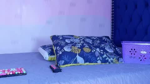 Snapshot of naturaltitss_ chatting on 04-21-26, 07:39 Gwen online show from 04-21-26, 07:39
