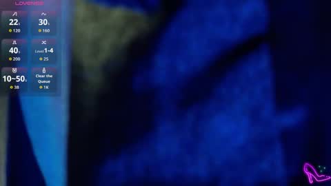 Snapshot of naturaltitss_ chatting on 05-11-26, 08:06 Gwen online show from 05-11-26, 08:06
