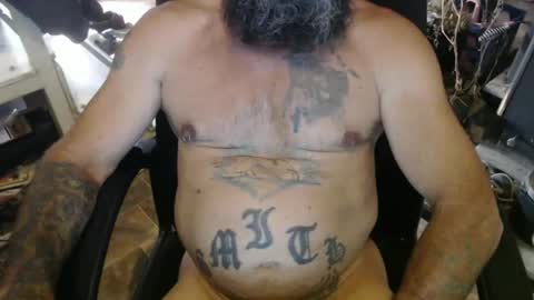 Snapshot of naturenaked chatting on 01-04-25, 10:27 NatureNaked online show from 01-04-25, 10:27